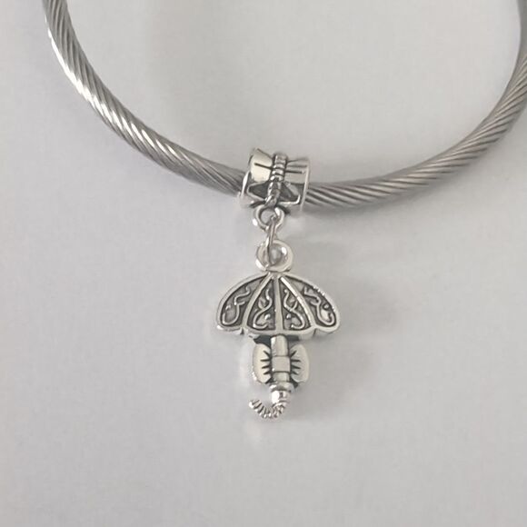 Silver Filigree‎ Umbrella with Bow Dangle Charm for Pandora Style Bracelet - Picture 1 of 4